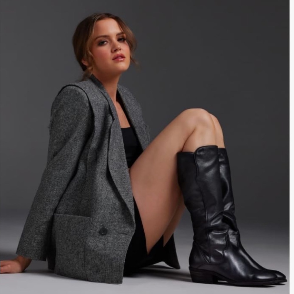 COPY - NIB NWT Frye Carson Knee High Tall Pull On Black Leather Riding Boot Sz …